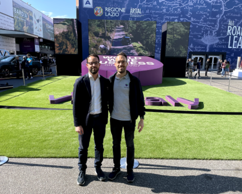 0C0A7ECF-B8D9-40D1-8788-79FB53E49800 1